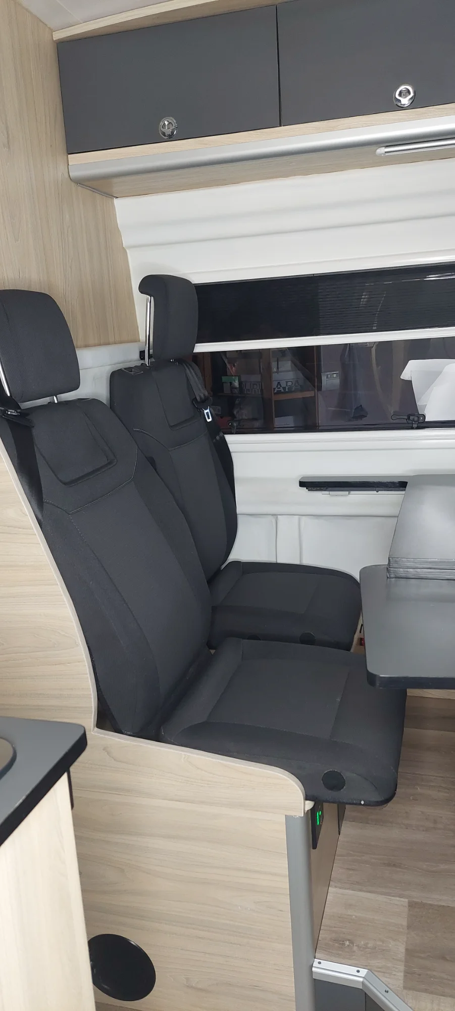 Camper F. Ducado con muchisimos extras en cabina y vivienda