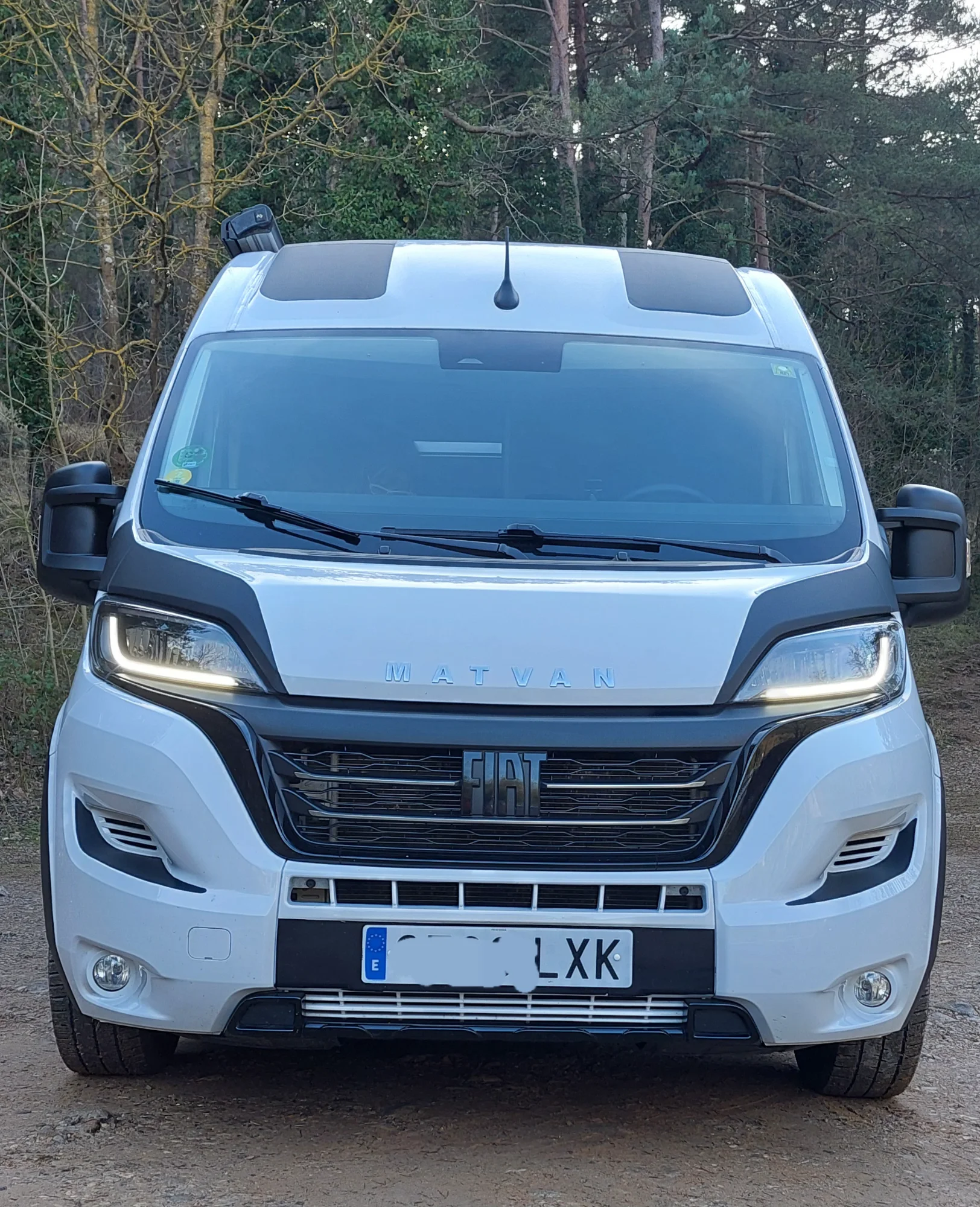 Camper F. Ducado con muchisimos extras en cabina y vivienda