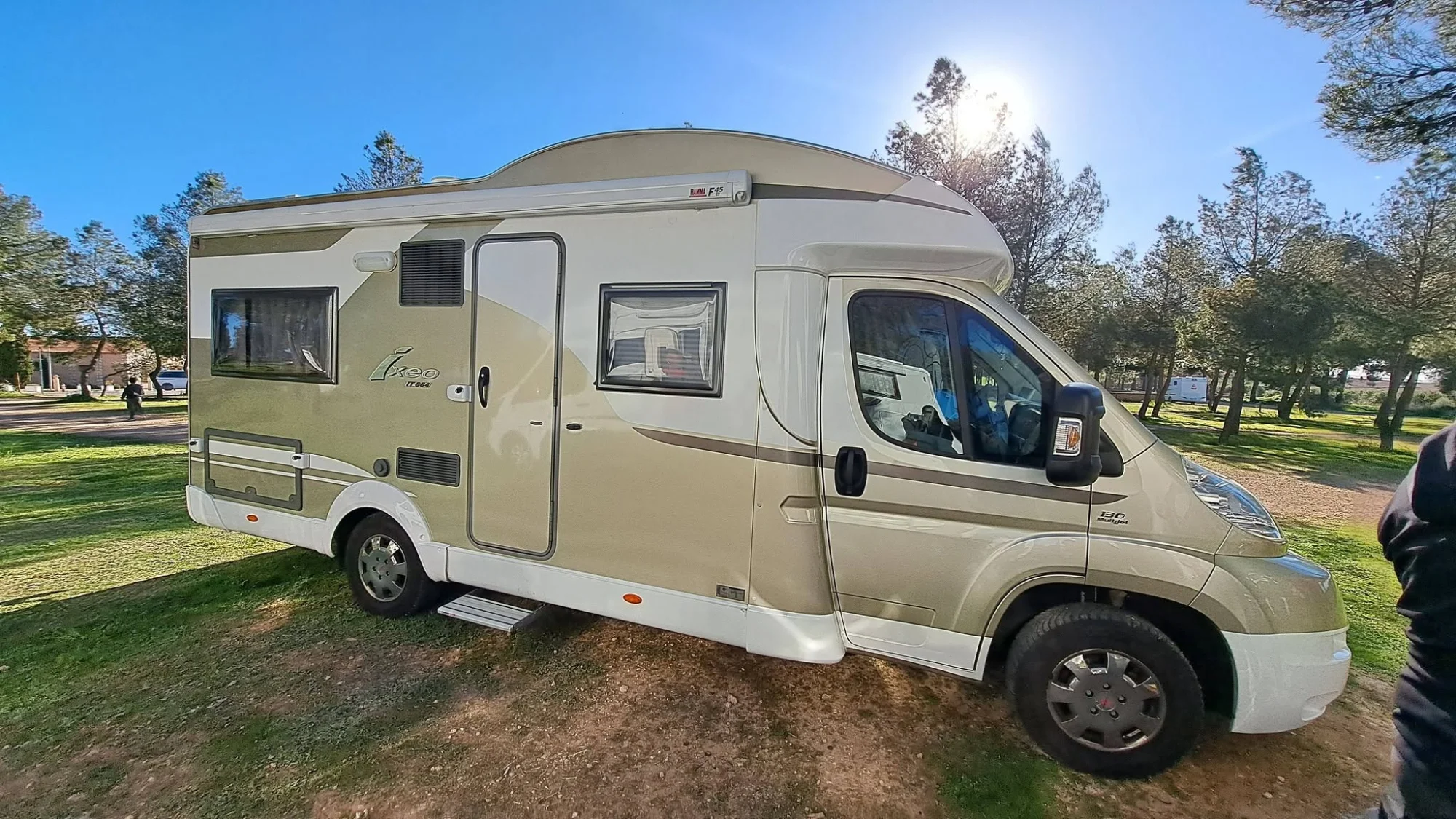 bürstner ixeo t664 autocaravana 4 plazas diésel 130cv