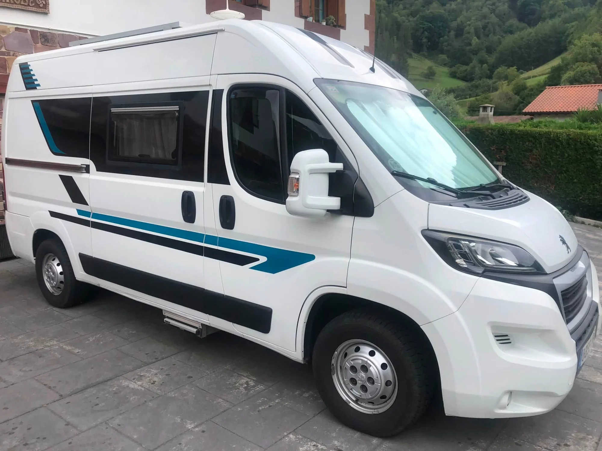 Peugeot boxer L2H2 camper homologada furgón vivienda