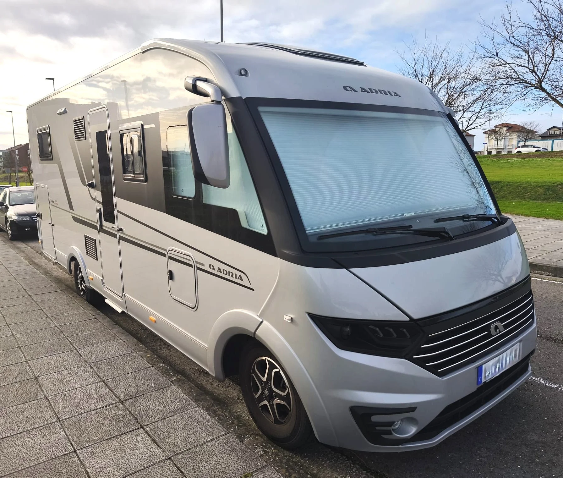 ADRIA SONIC SUPREME 700 DC