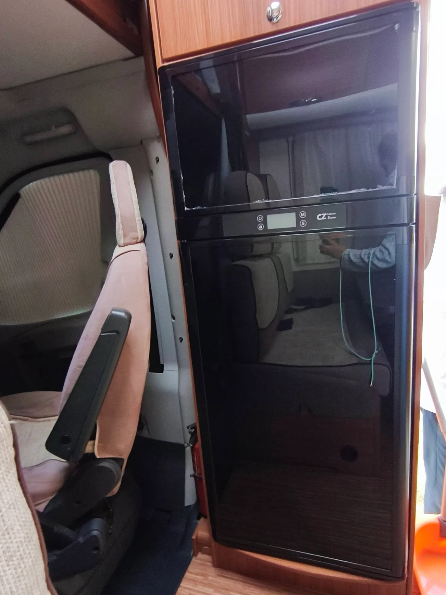 autocaravana capuchina fiat ducato 6 plazas con placas solares