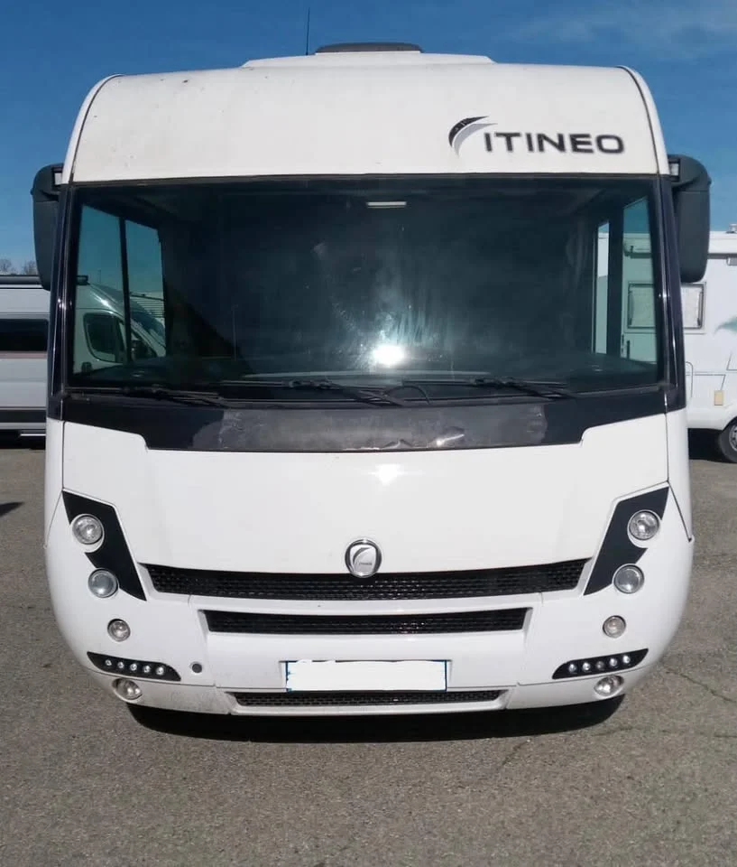 Autocaravana itineo 7.40m 130cv 4 plazas con solar
