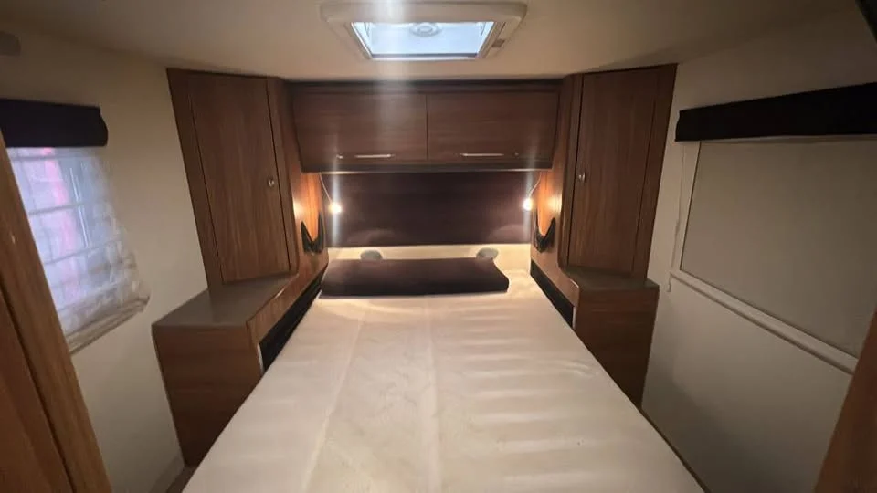 Autocaravana itineo 7.40m 130cv 4 plazas con solar