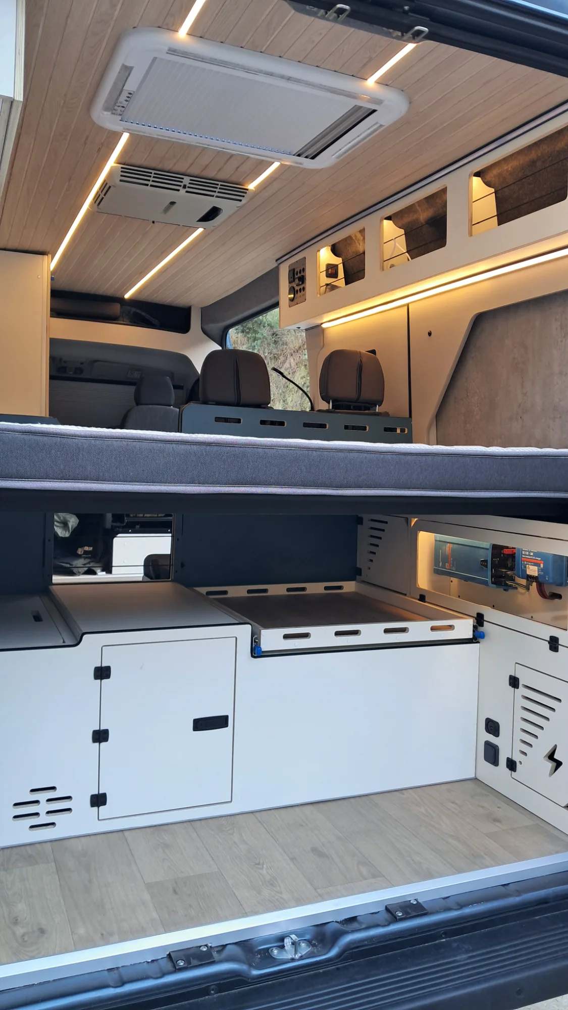 ✨ ESPECTACULAR CAMPER AUTOMÁTICA REESTRENO y FINANCIABLE ✨