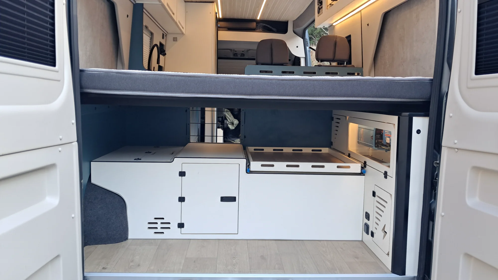 ✨ ESPECTACULAR CAMPER AUTOMÁTICA REESTRENO y FINANCIABLE ✨